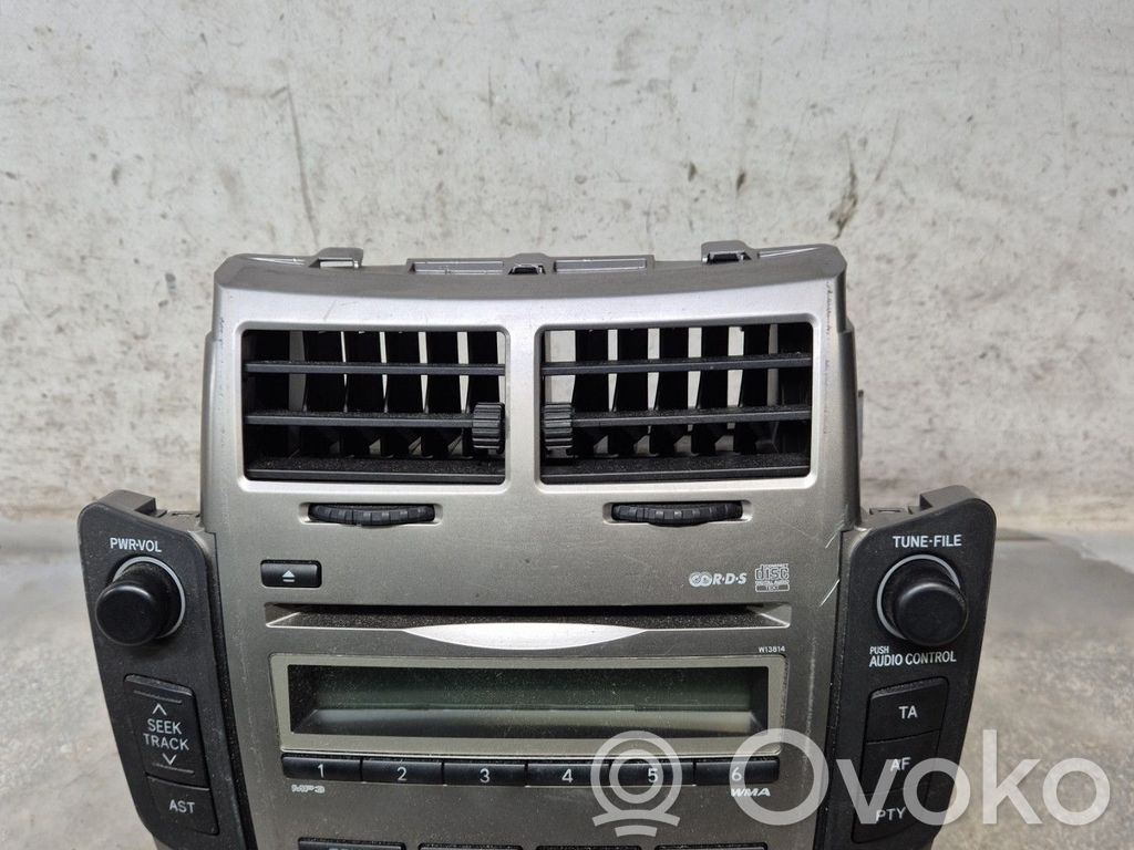 Toyota Yaris Unità principale autoradio/CD/DVD/GPS