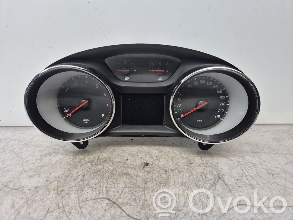 Opel Astra K Geschwindigkeitsmesser Cockpit 