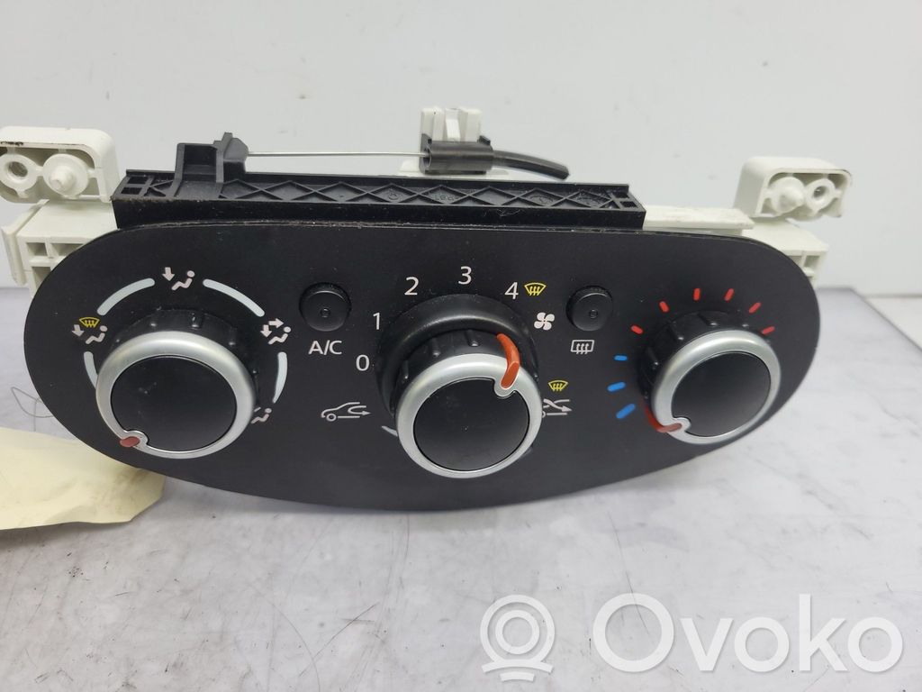 Renault Twingo III Climate control unit 