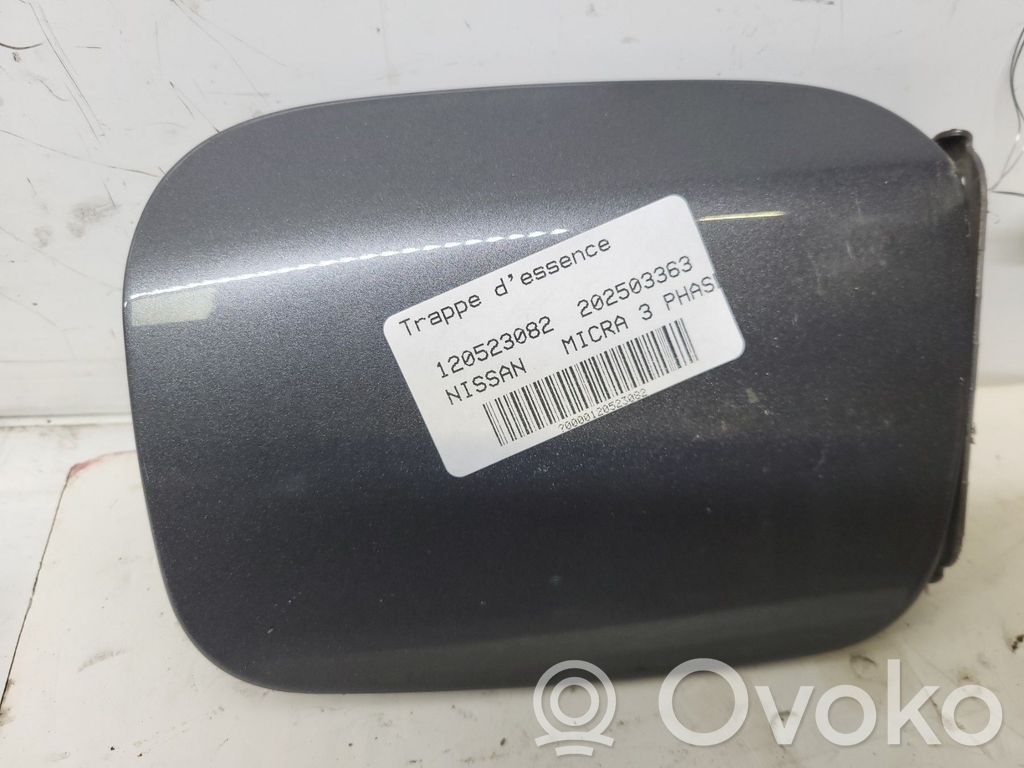 Nissan Micra Bouchon, volet de trappe de réservoir à carburant