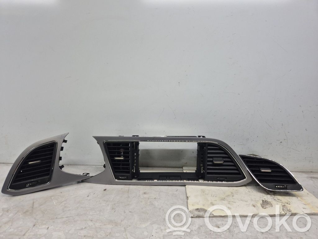 Seat Leon (5F) Grilă ventilație centrală 