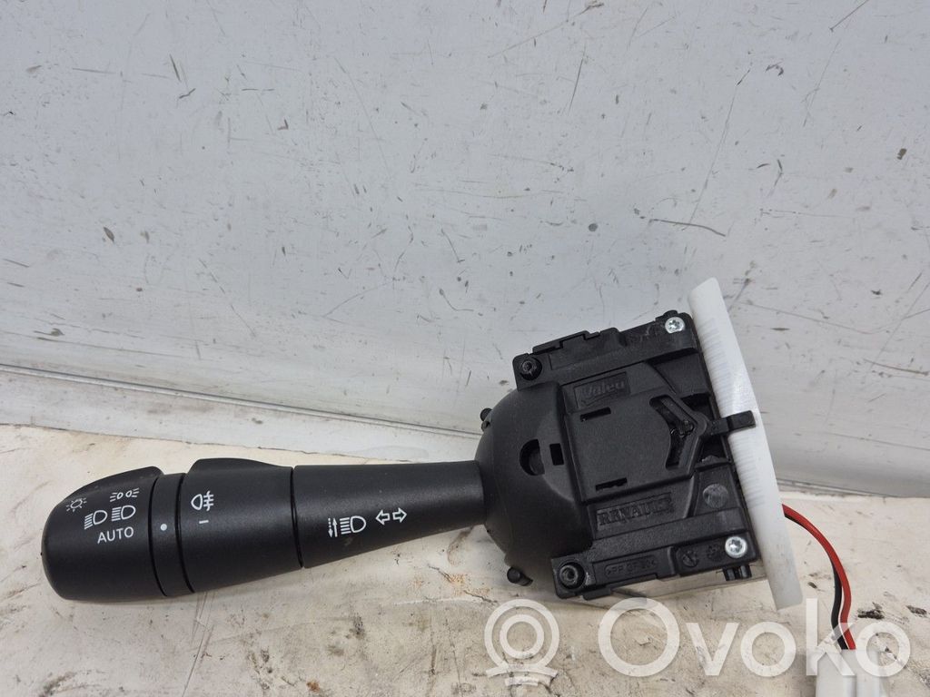 Renault Twingo III Indicator stalk 