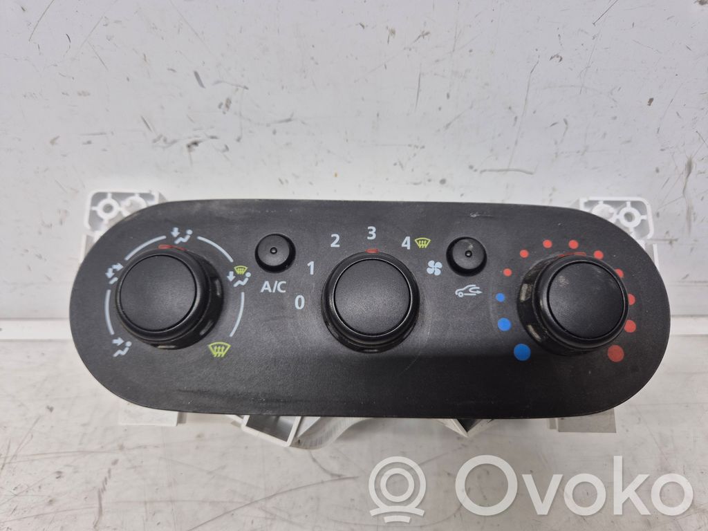 Renault Trafic III (X82) Climate control unit 