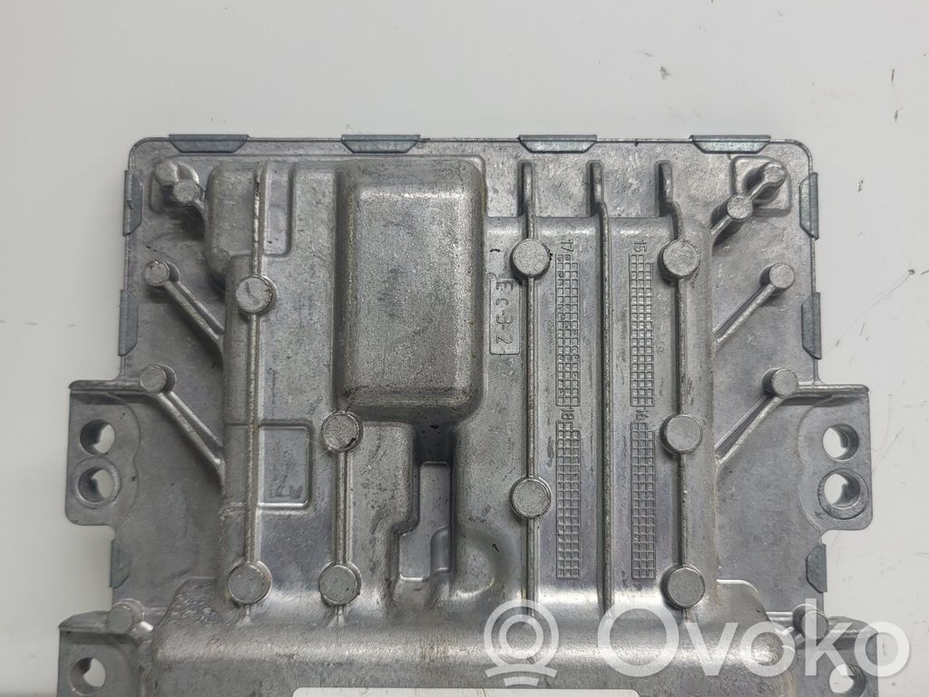 Dacia Duster II Engine control unit/module 
