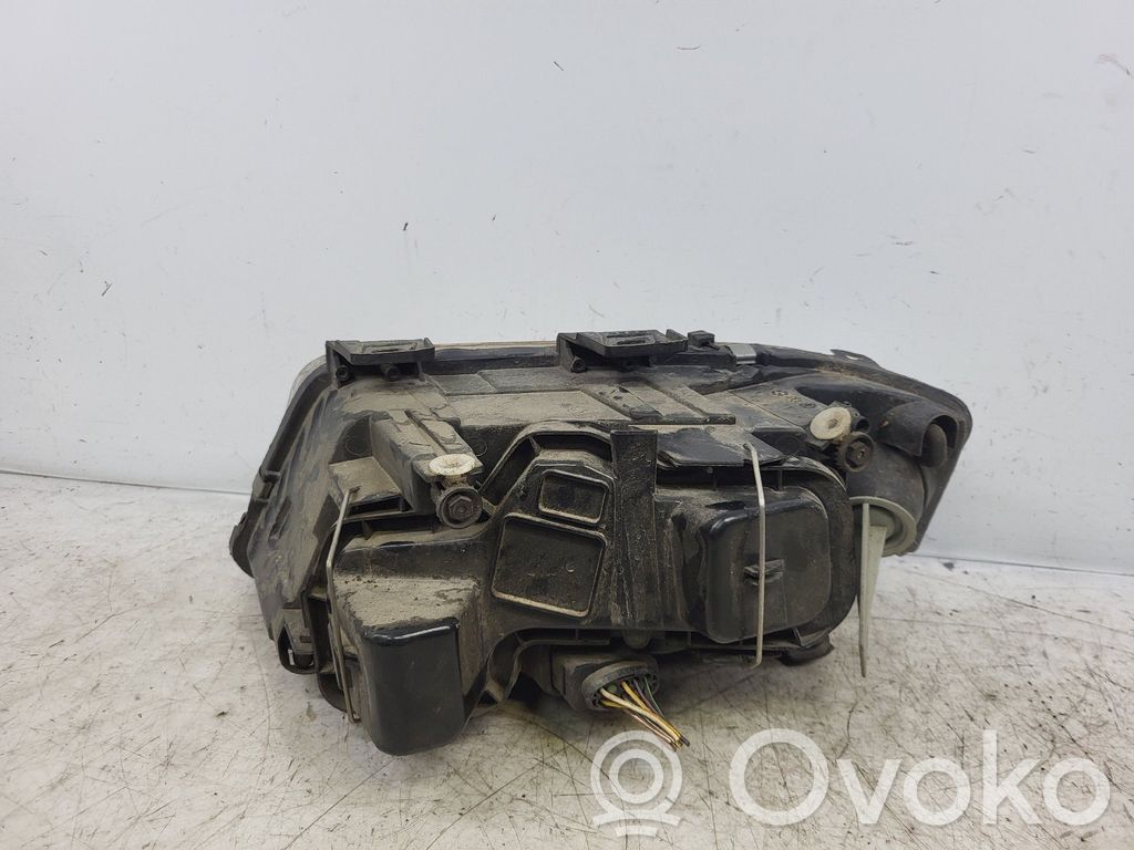 Audi A6 S6 C5 4B Phare frontale 