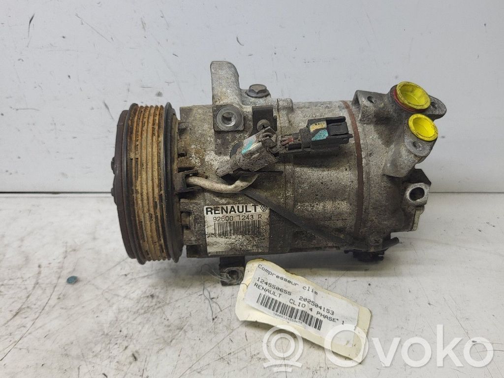 Renault Clio IV Air conditioning (A/C) compressor (pump) 