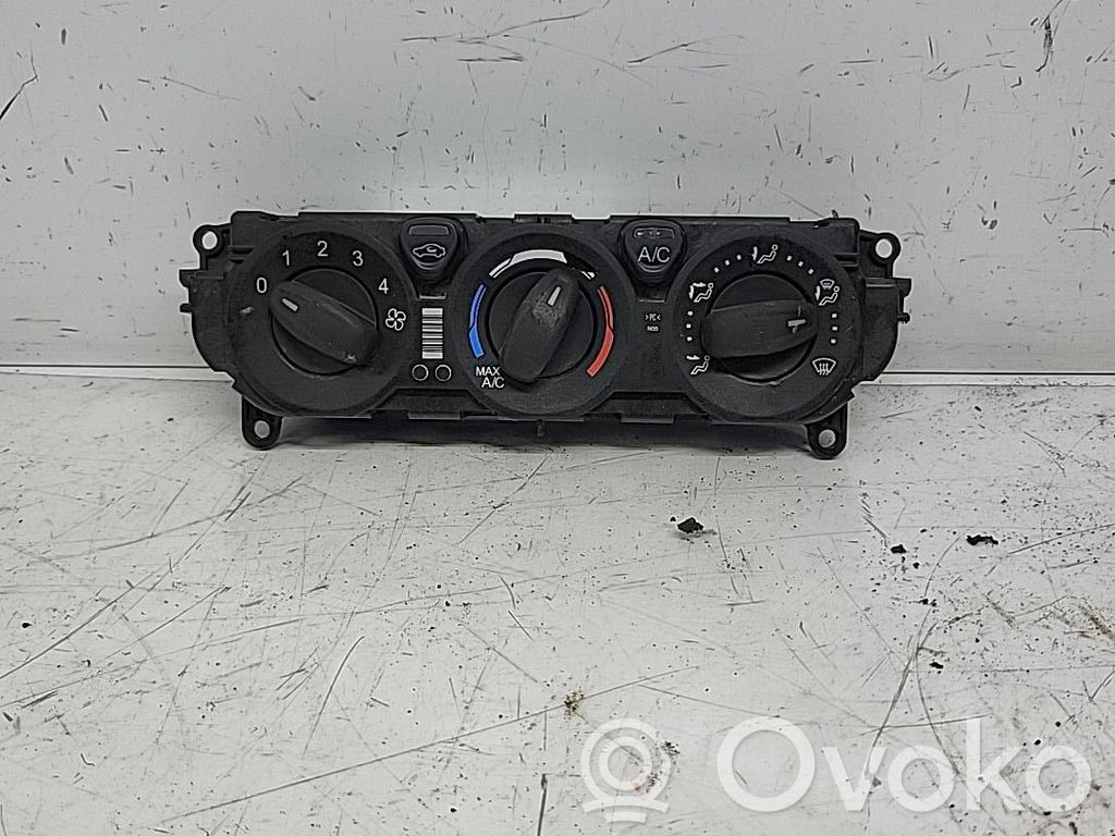 Climate control unit   2251150
