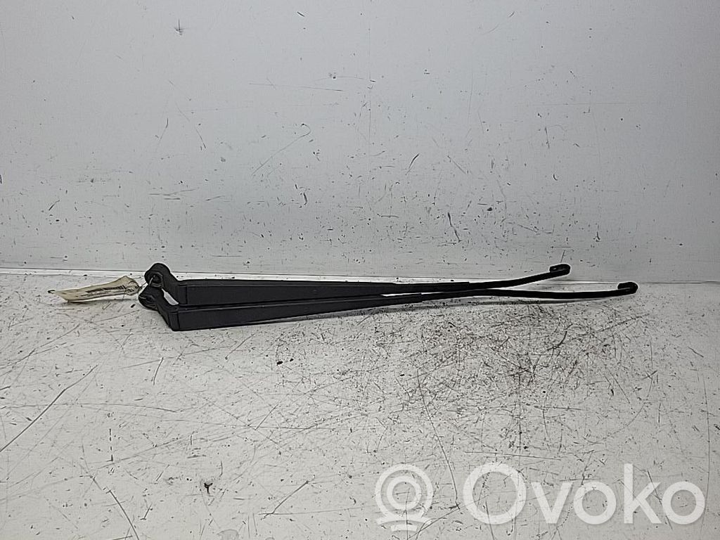 Toyota Yaris Wischerarm vorne