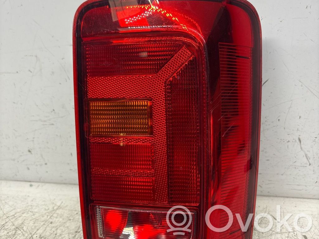 Volkswagen Caddy Luci posteriori