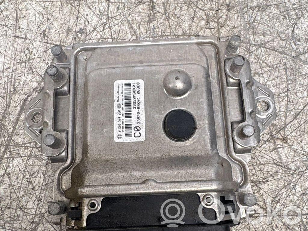 Unidad de control/módulo del motor   226114A06A