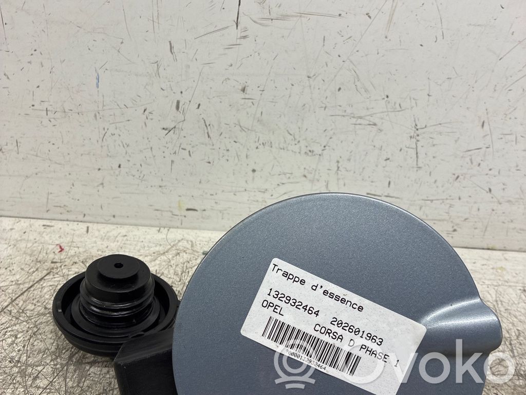 Opel Corsa D Bouchon, volet de trappe de réservoir à carburant