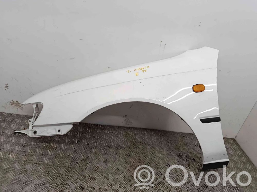 Toyota Corolla E10 Parafango 