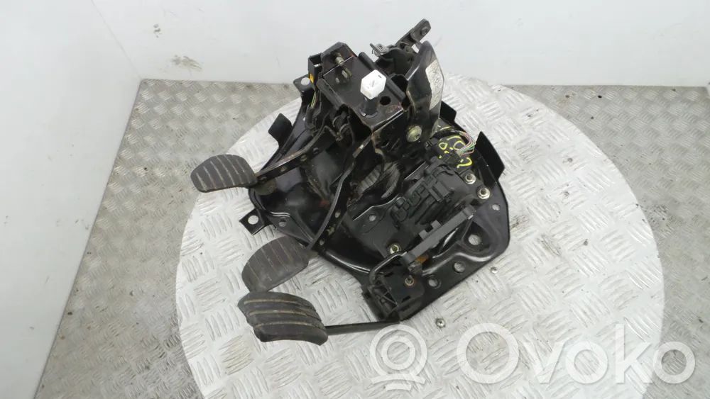 Renault Clio II Jarrupolkimen anturin kytkin 
