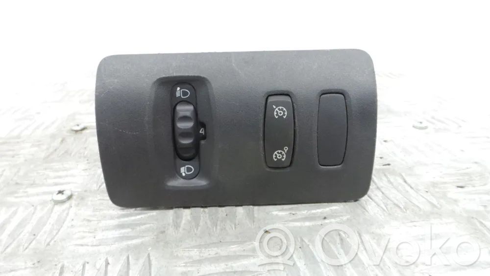 Renault Clio III Headlight level height control switch 