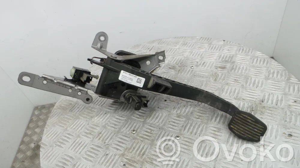 Assemblage, support pédale d'embrayage   BV617B633AA