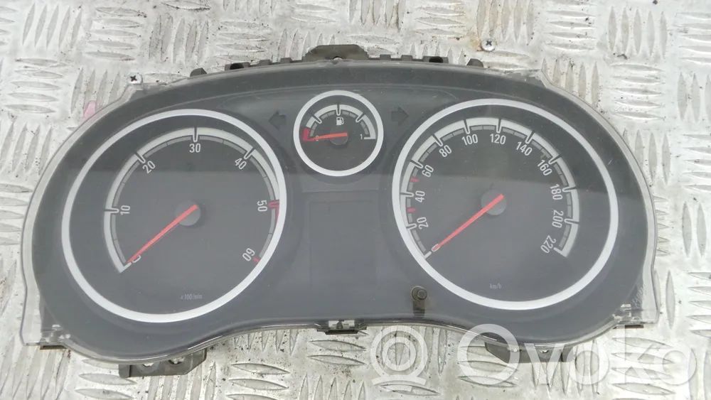 Opel Corsa D Licznik / Prędkościomierz 