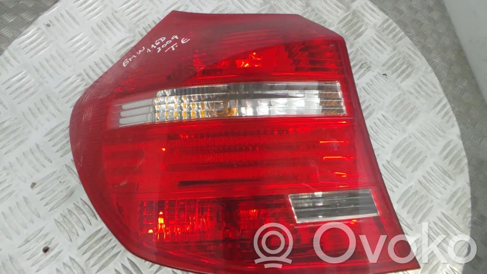 BMW 1 E82 E88 Takavalon osa 