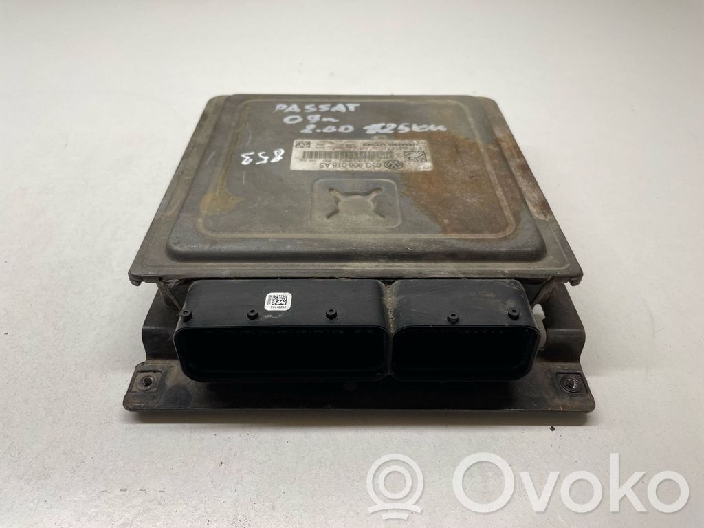 Volkswagen PASSAT B6 Engine control unit/module 