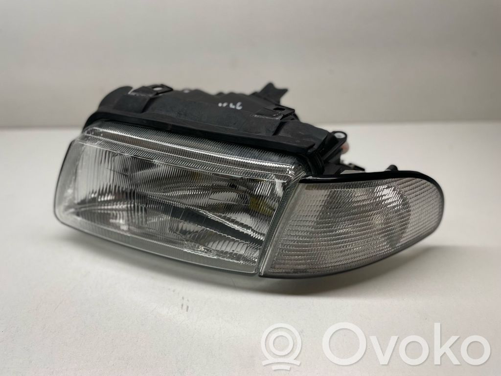 Audi A4 S4 B5 8D Headlight/headlamp 