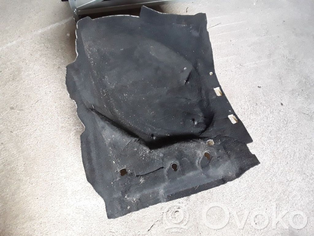 Volvo V40 Etulattiamatto 