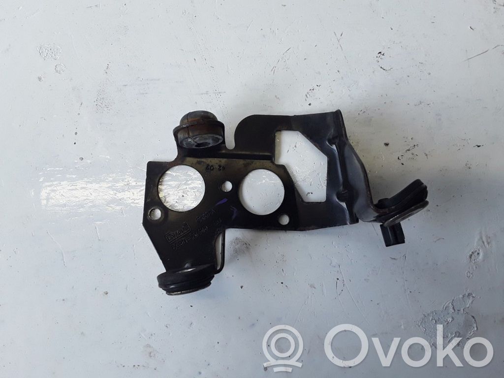 Volvo V70 Uchwyt / Mocowanie pompy ABS 
