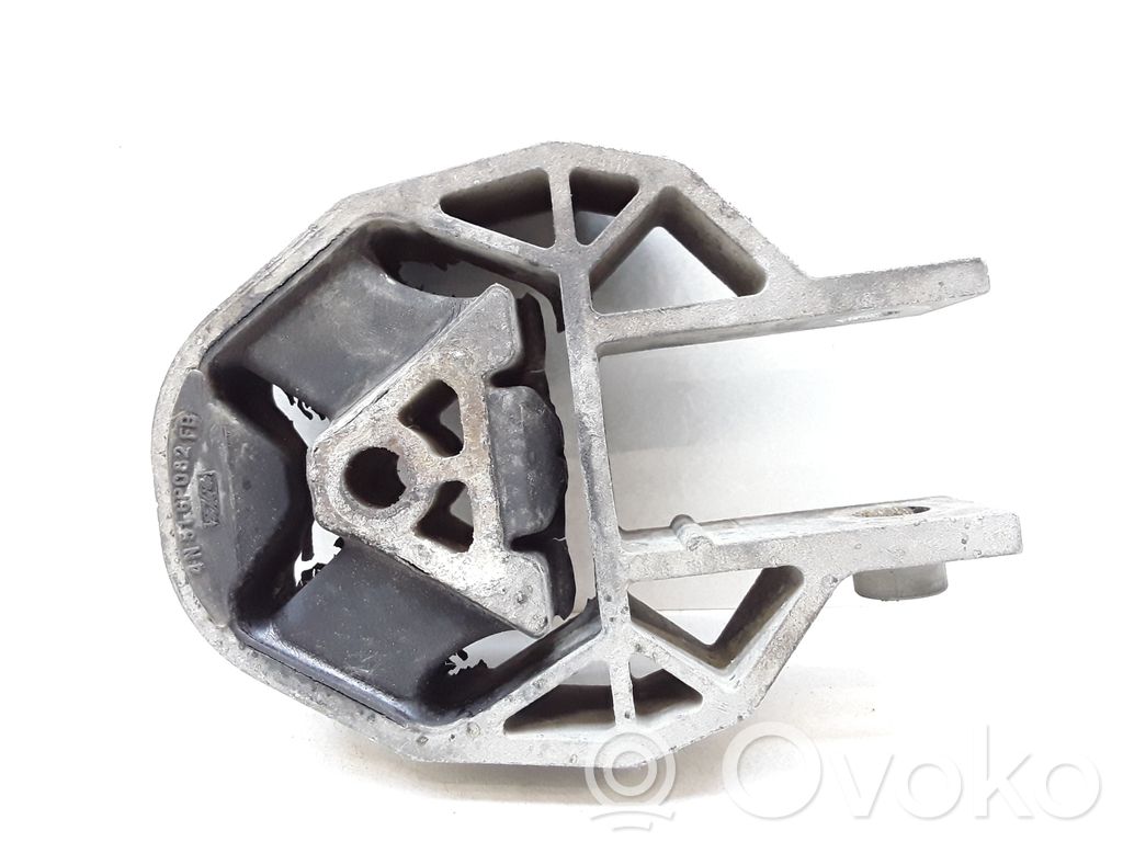 Volvo V50 Engine mount bracket 
