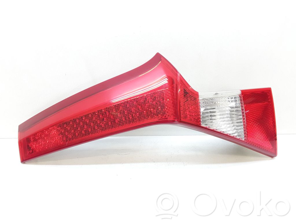 Tailgate rear/tail lights