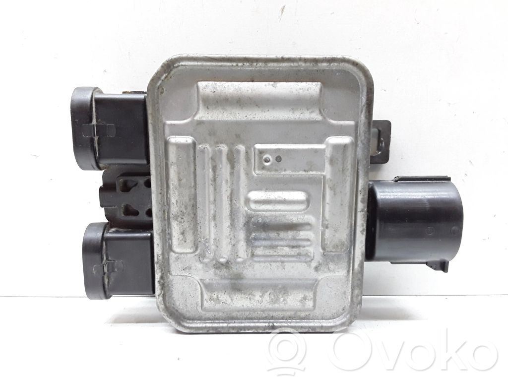 Volvo V70 Coolant fan relay 