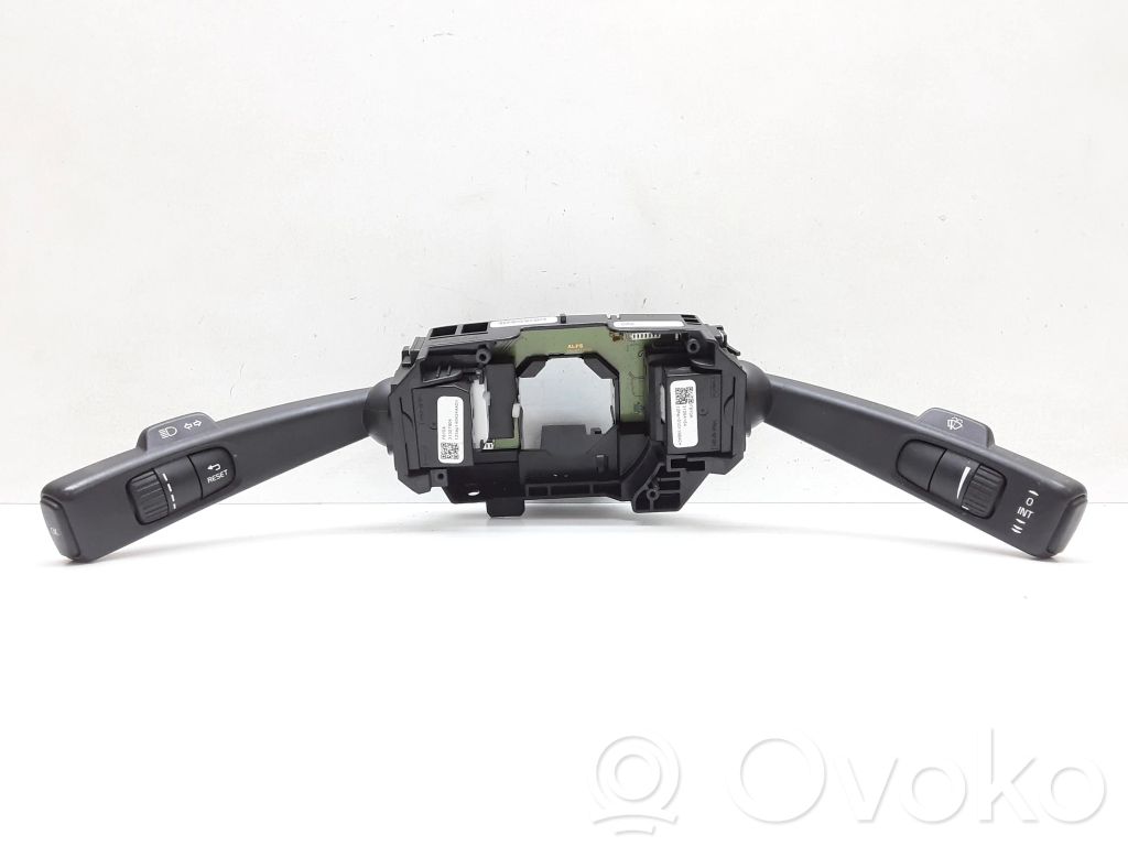 Volvo S60 Wiper turn signal indicator stalk/switch 