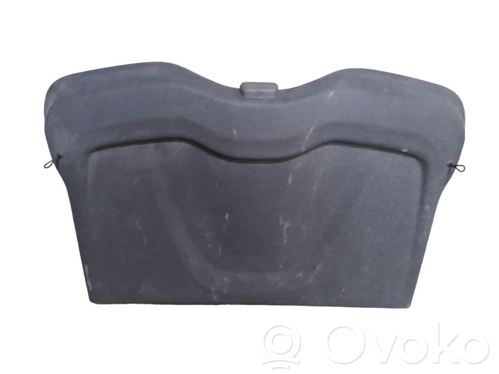 Parcel shelf