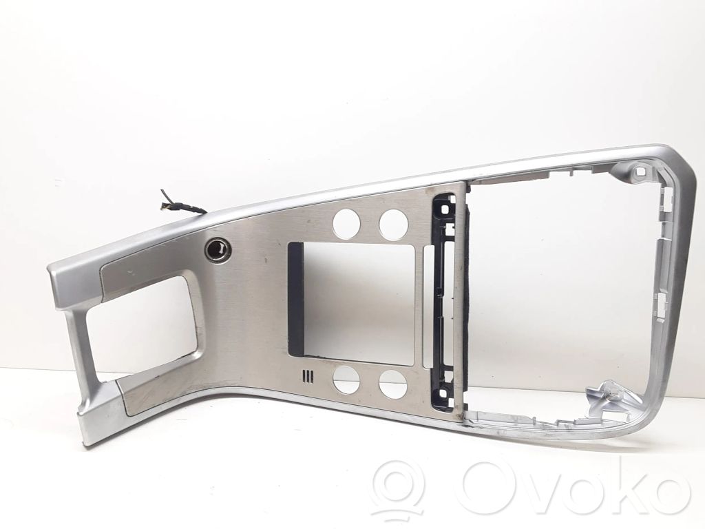 Volvo XC60 Consola de plástico de la palanca de cambios 
