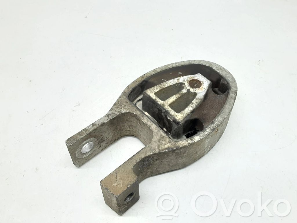 Volvo V60 Engine mount bracket 