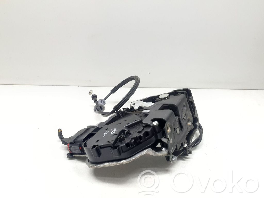 Volvo V50 Front door lock 