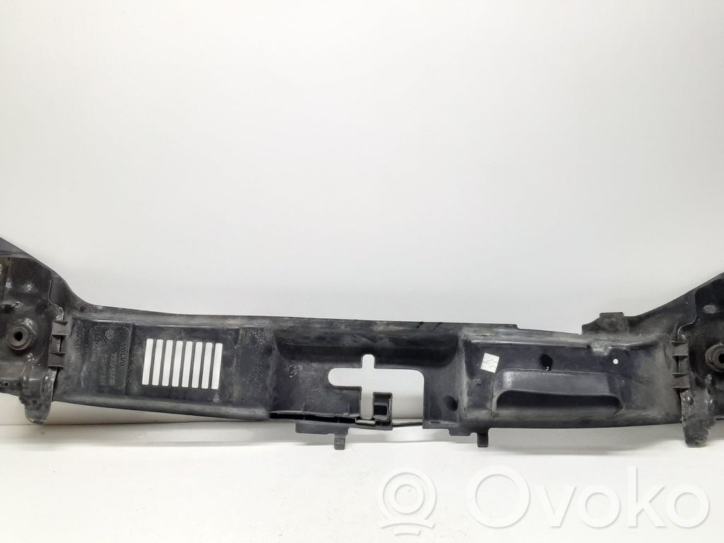 Volvo V50 Panel mocowania chłodnicy / góra 