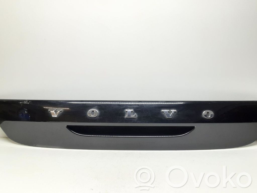 Volvo V40 Tailgate trim 