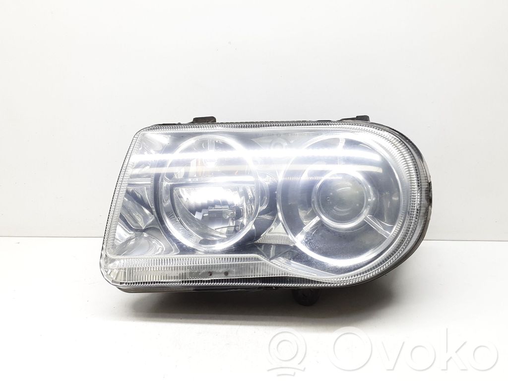 Chrysler 300 - 300C Headlight/headlamp 