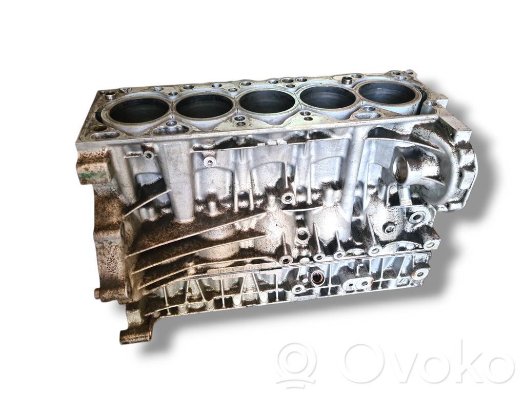 Volvo V60 Blokas 