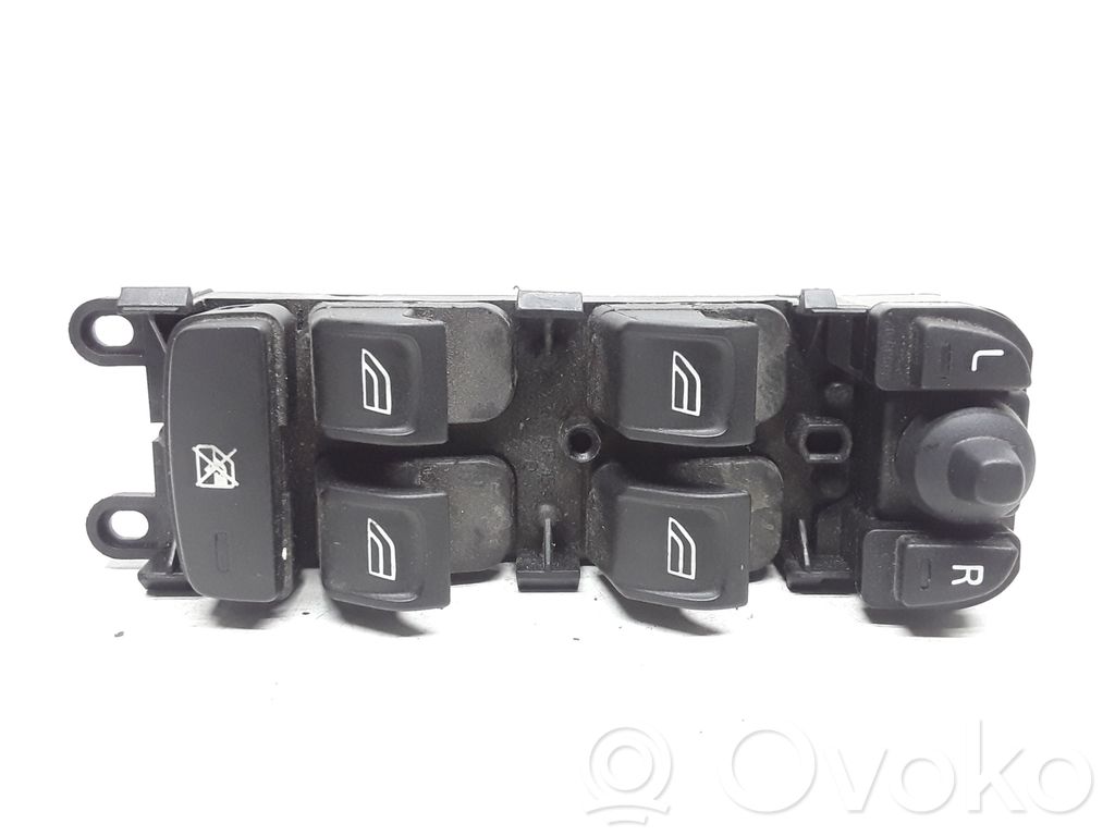 Volvo V70 Electric window control switch 