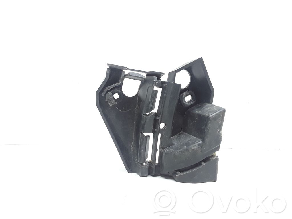 Volvo C30 Front bumper mounting bracket 