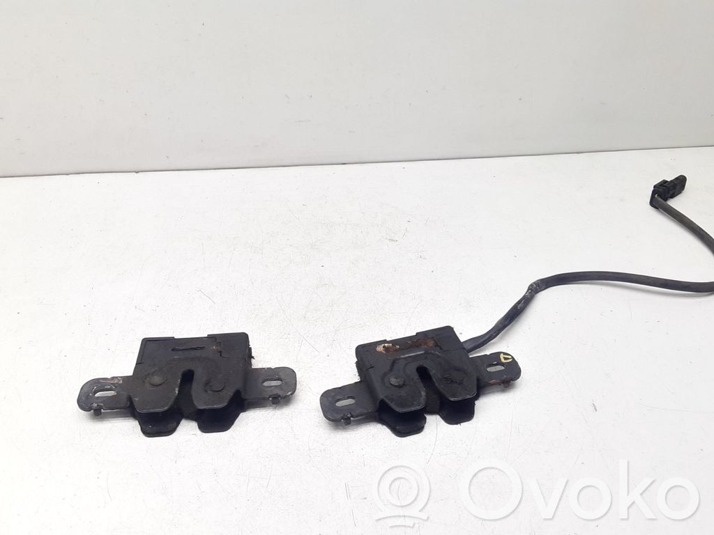 Volvo S80 Dzinēja pārsega slēdzene 