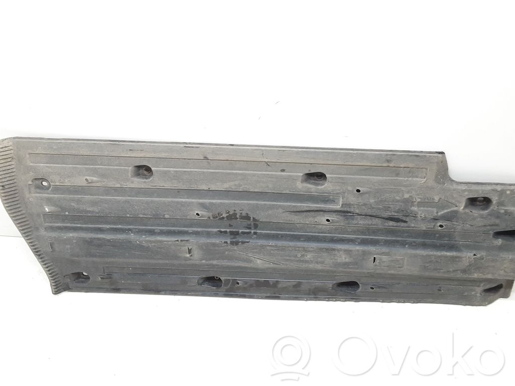 Protección inferior lateral   84146A6000