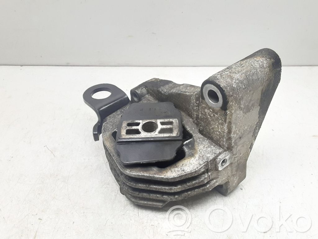 Engine mount bracket   30741583