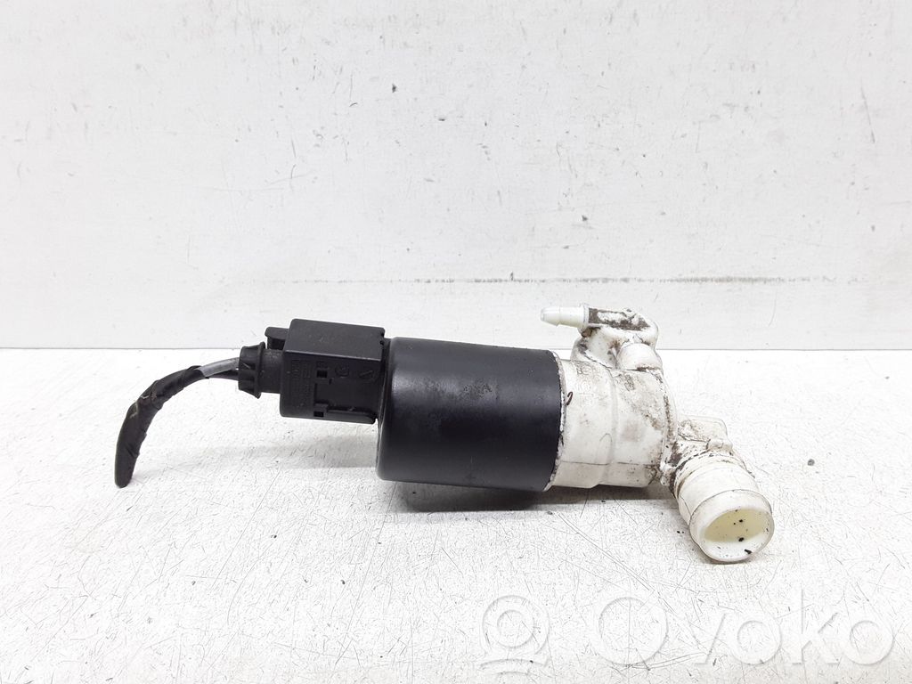 Windscreen/windshield washer pump   31349264,22006903,31349244