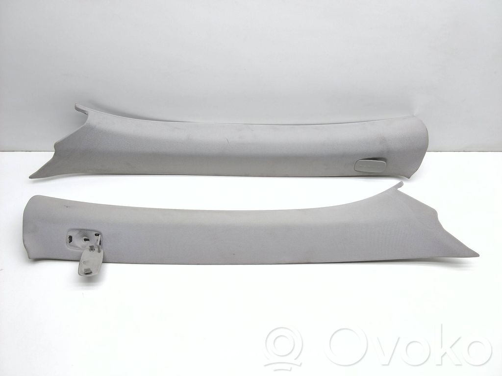 Mercedes-Benz E C207 W207 Rivestimento montante (A)