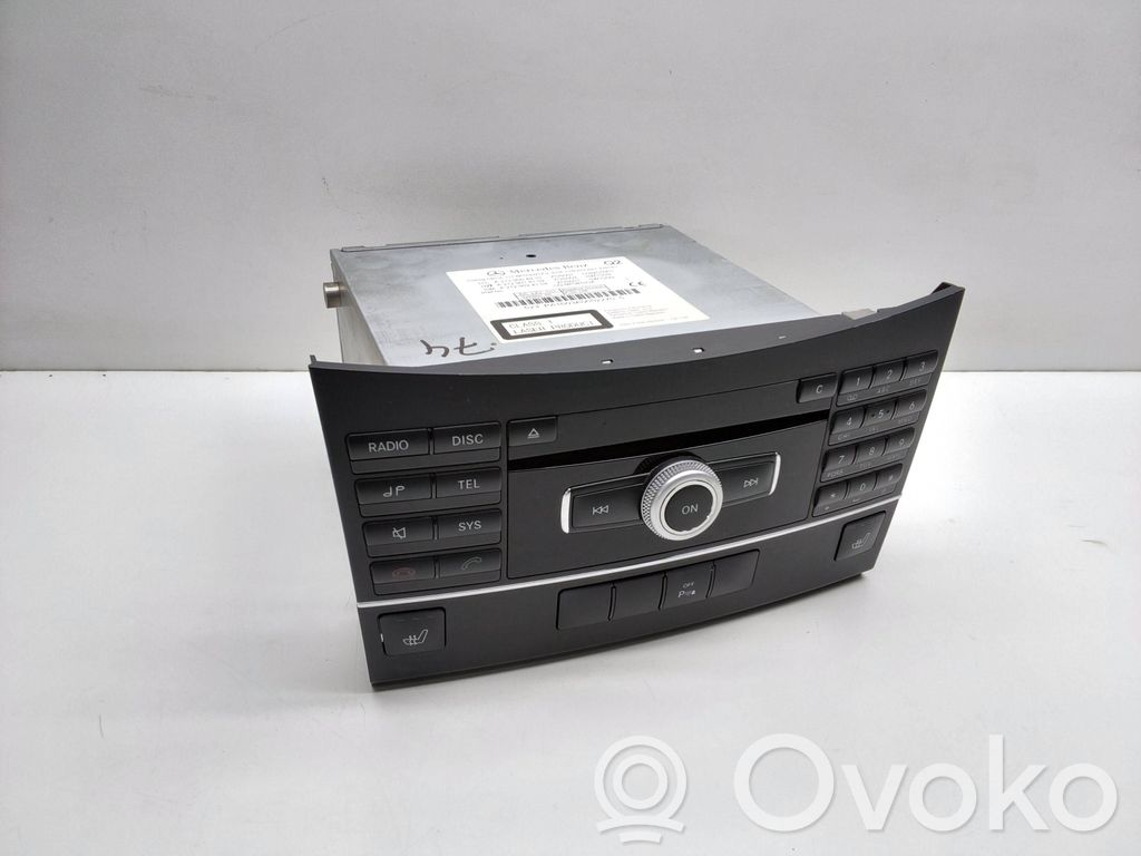 Mercedes-Benz E C207 W207 Panel / Radioodtwarzacz CD/DVD/GPS 