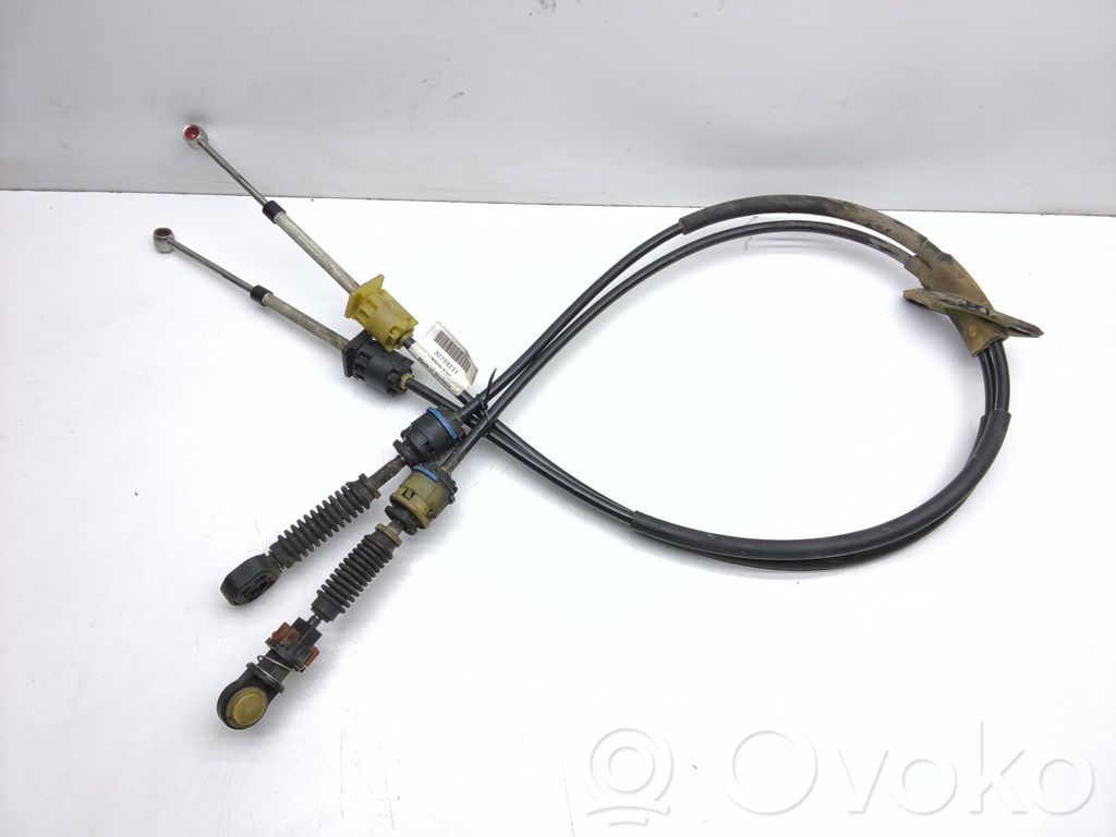 Volvo V70 Gear shift cable linkage 