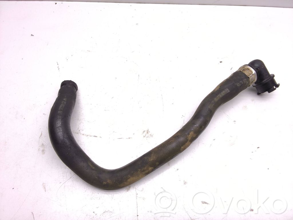 Volvo V70 Conductă/furtun lichid de răcire motor
