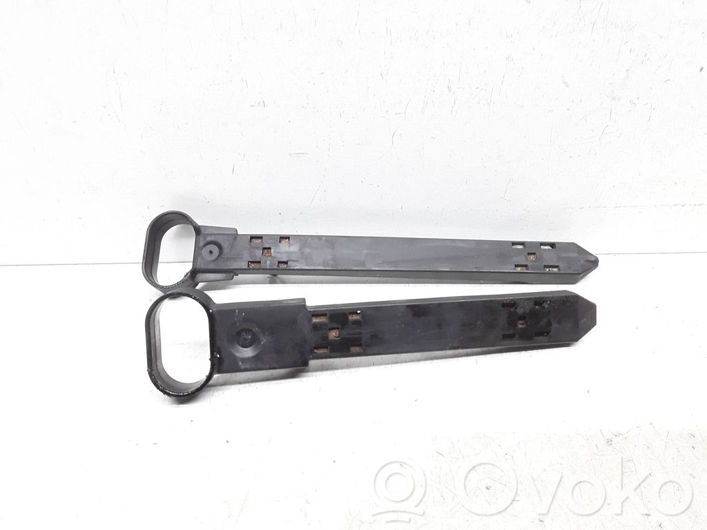 Volvo V60 Staffa faro/fanale 