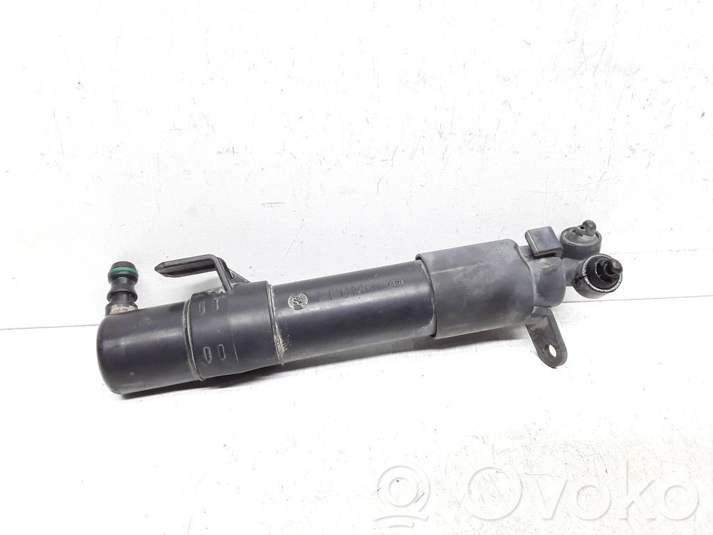 Mercedes-Benz E W211 Headlight washer spray nozzle 