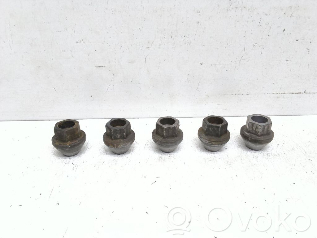 Tuercas/tornillos